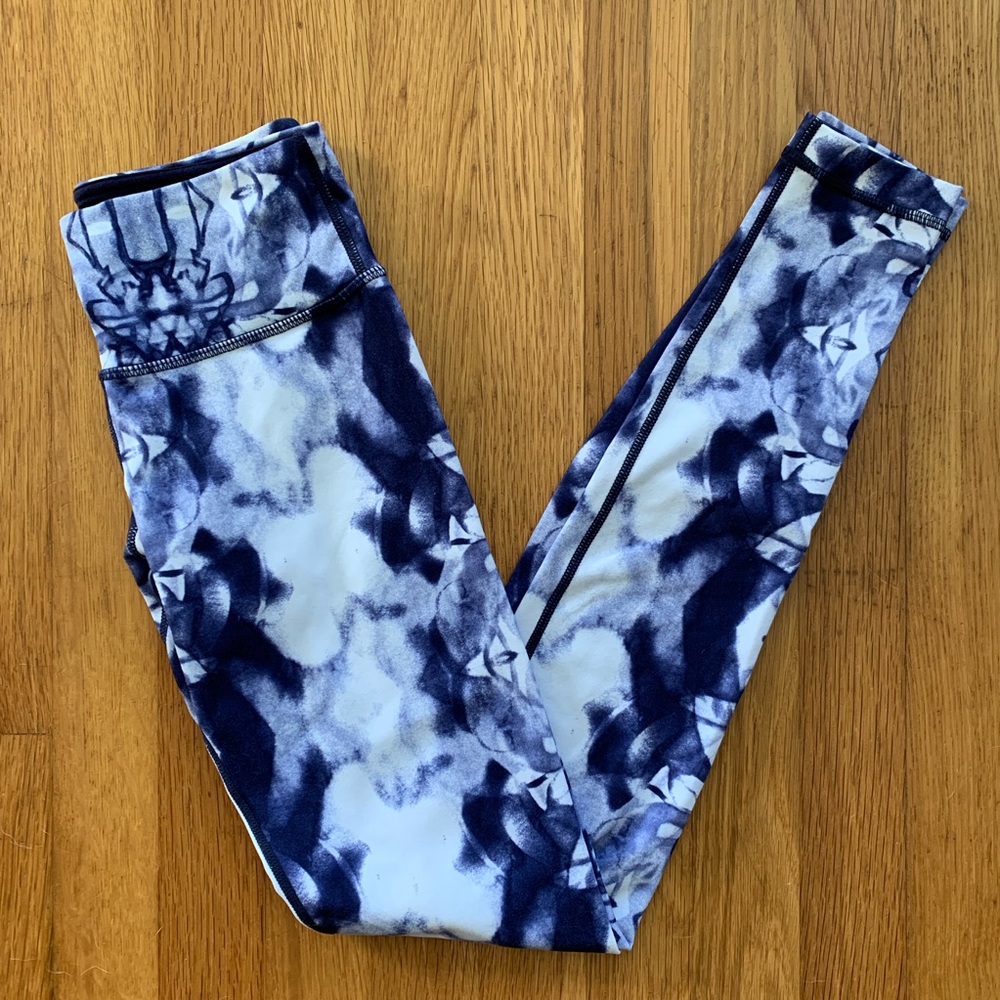 Lululemon tie dye shibori leggings size 2